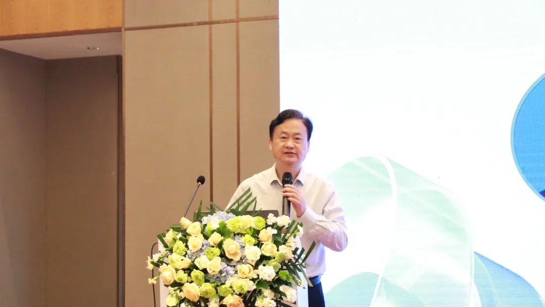 1684810072963388.jpeg 人物1.jpeg